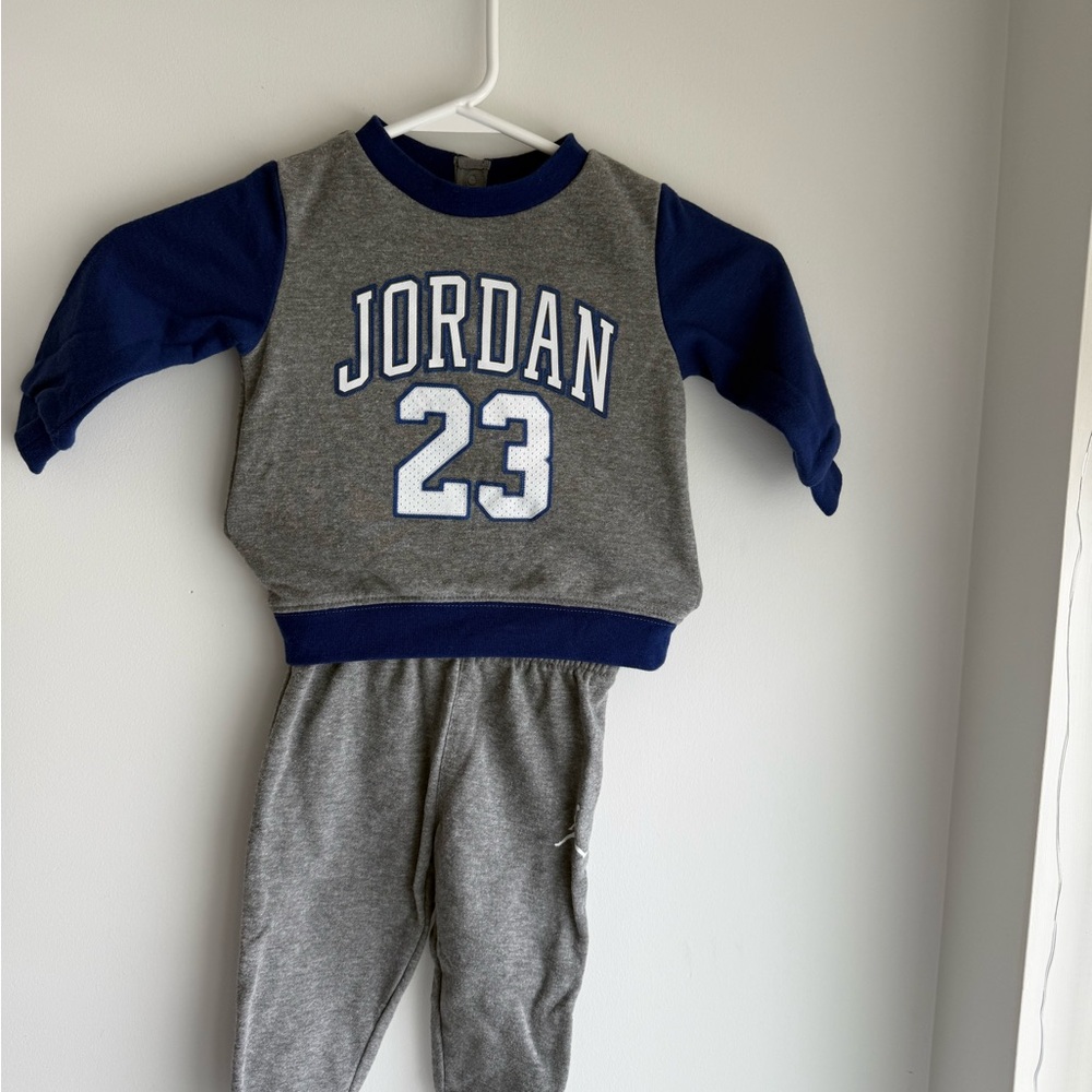 Jordan Kids Gray and Navy Sweatpants Set
